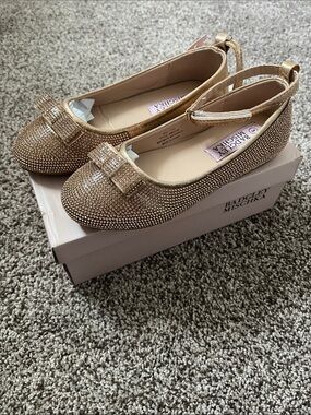 Badgley Mischka Girls' Gold Rhinestone Bow Slingback Flats Size 3